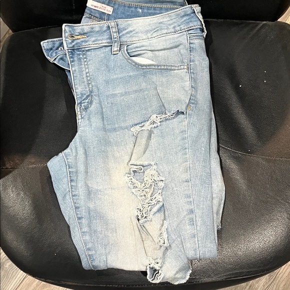 ⚡️⚡️⚡️SO Bundle of 4 jeans All colors Women's Skinny Jeans used - Picture 8 of 15